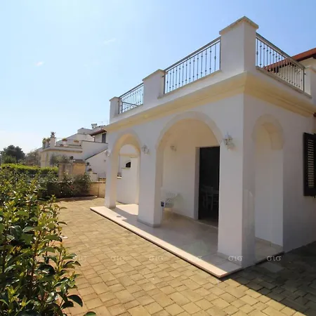 Borgo Cenate * Santa Caterina (Apulia)