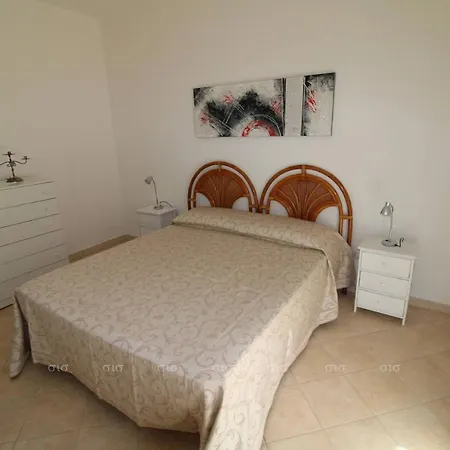 Villa Borgo Cenate Santa Caterina (Apulia)